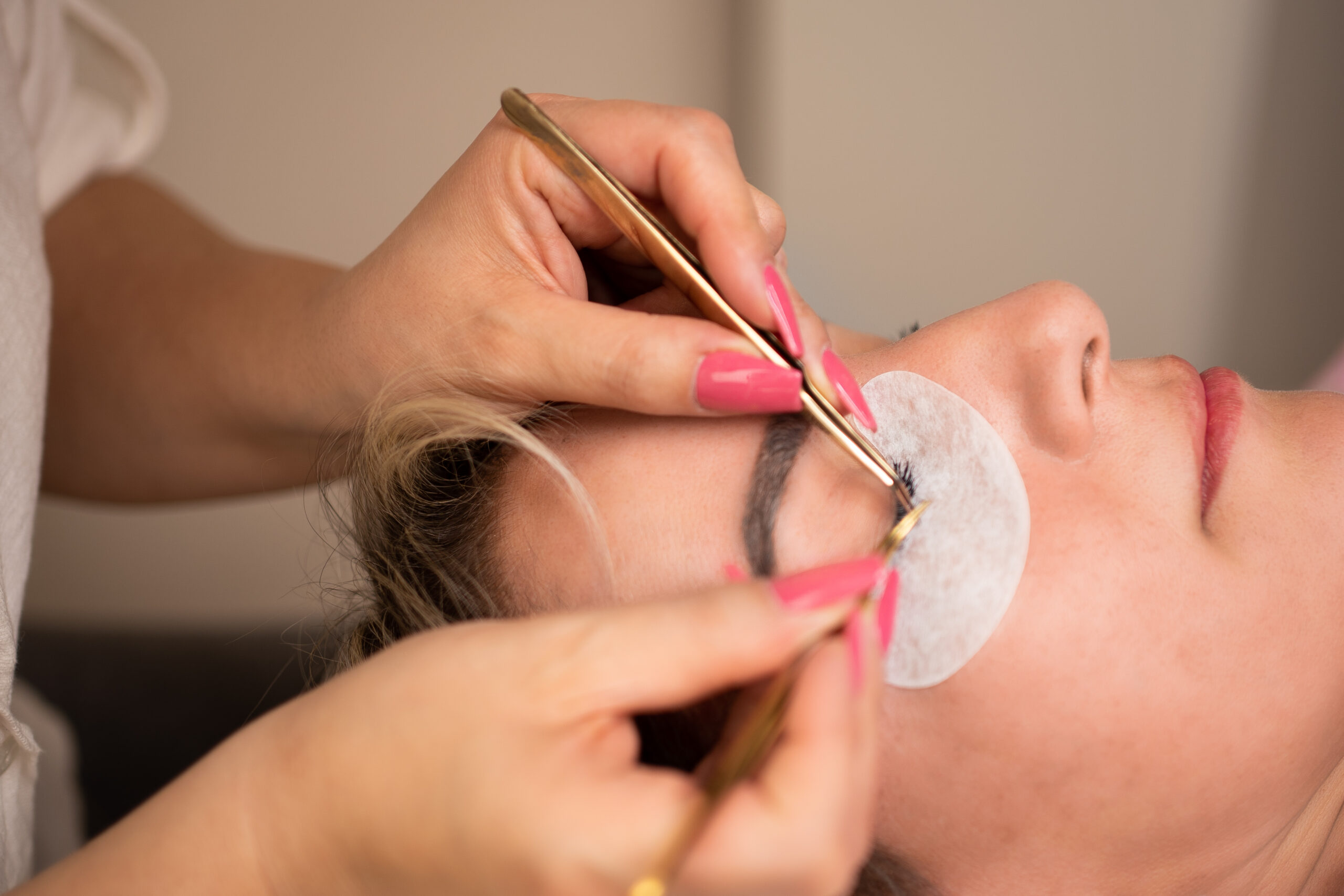 Kosmetikstudio für Wimpernverlängerung: Professionelles Kosmetikstudio für Wimpern